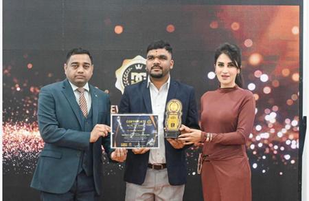 Bollywood Actress Smita Gondkar Was A Special Guest At The Prestigious Workshop “Ultimate Millionaire Blueprint” Conducted In Lonavala