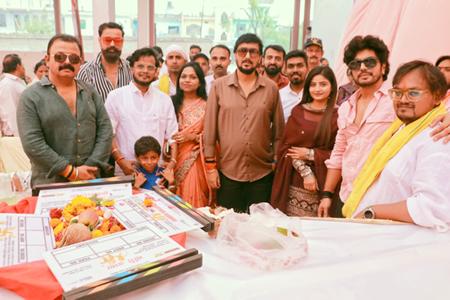 “हमार टीवी ओटीटी” के एमडी ‘विकास सिंह’ का सराहनीय पहल, कानपुर में दो फिल्मों ‘ऑपरेशन कुर्सी’ और ‘सॉरी अम्मा’ का भव्य मुहूर्त संपन्न