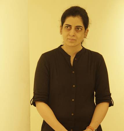 “Listening To Birds” Solo Show Of Paintings By Contemporary Artist Mahananda Sagare In Jehangir Art Gallery