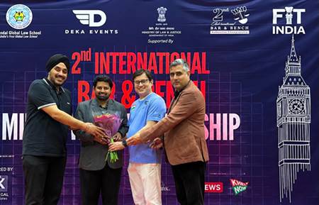 लंदन में आयोजित 2nd International Bar & Bench Badminton Championship में VKDL NPA Advisory Council के चेयरमैन एडवोकेट वी. के. दुबे सम्मानित, भारतीय विधि जगत के लिए गौरव का क्षण